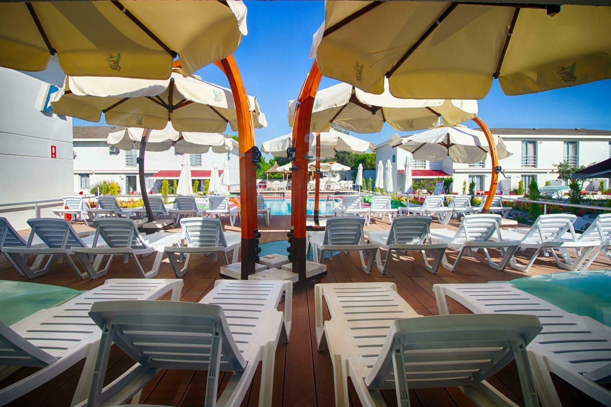 Vela Garden Resort Çeşme Exterior photo